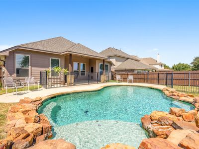 1009 Prairie Heights Dr