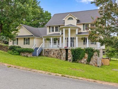Property at 133 Merry Wood Dr, Rossville, GA