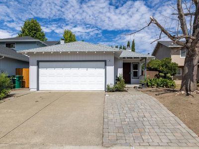 16 Ahlstrom Drive