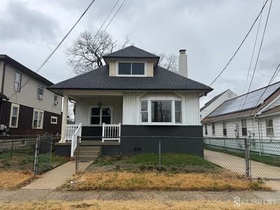 814 Hessian Ave