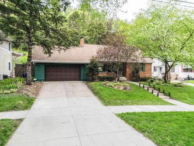 885 Old Lexington Ave