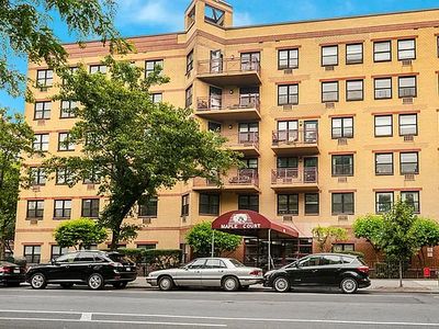 1901 Madison Ave APT 418