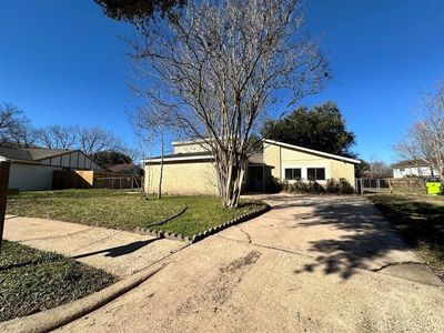 1606 Stone Lake Dr