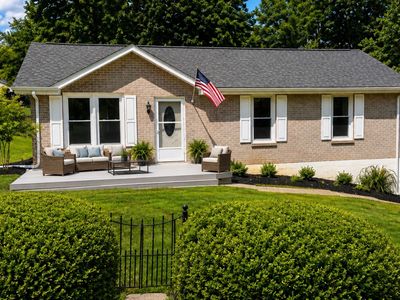 414 Oriole Cir