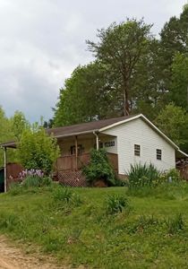 1605 Tiny Branch Rd