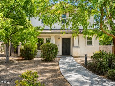2724 N Saramano Ln