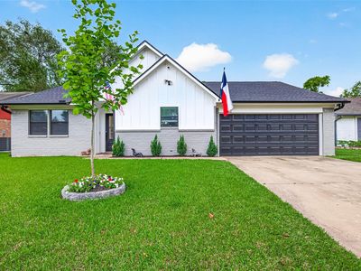 1819 Landmark Dr
