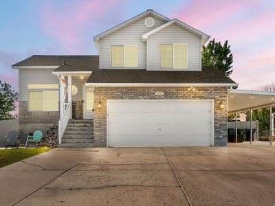 5495 Midland Dr