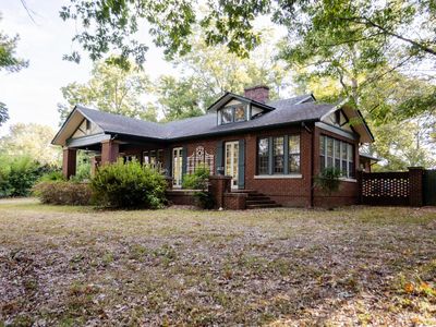 308 N Main St