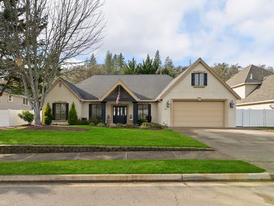 2402 NW Canterbury Dr