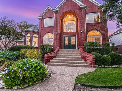 2302 Cliffs Edge Dr