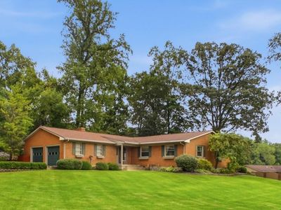 3144 Lark Ln