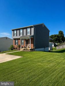 702 Foot Hill Rd