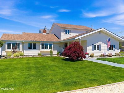 212 Riviera Drive
