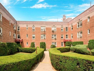10 DAVENPORT Avenue #1N