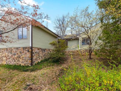 25 Old Stony Ridge Rd