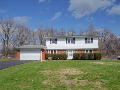 633 Chatelaine Dr