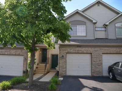 1045 Woodview Ct