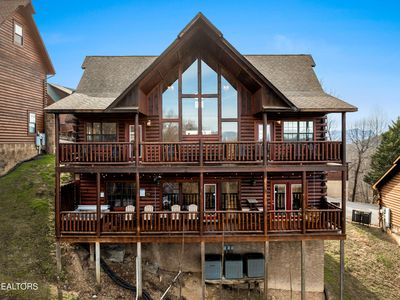 1549 Bears Den Way