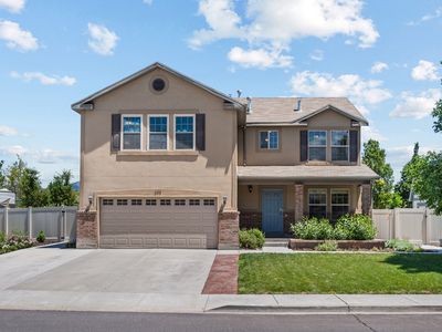 511 S Olive Way