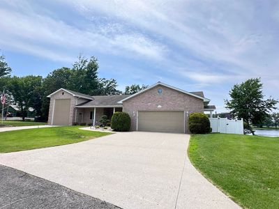 1535 Howard Rd