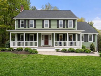 Property at 5 Fort Apache Dr, Franklin, MA