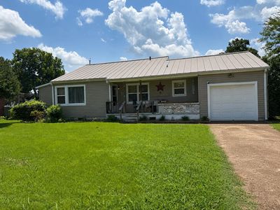 Property at 1206 E 2nd St, Tuscumbia, AL