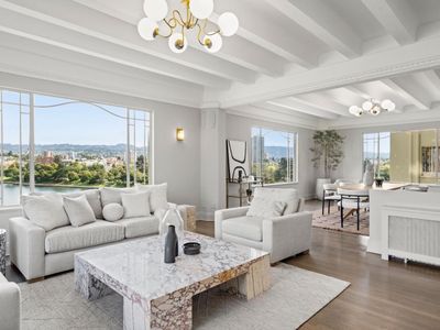 244 Lakeside Dr APT 10