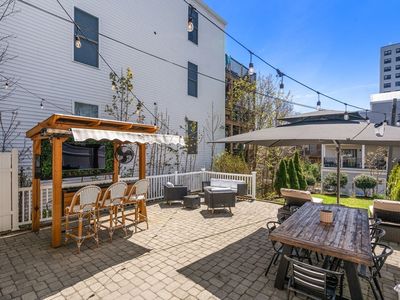 413 E 7th St #1