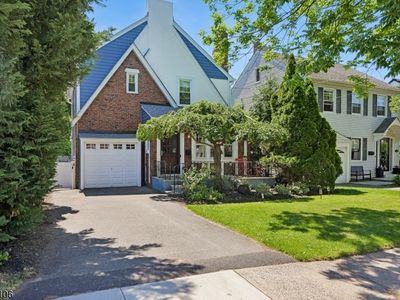54 Mountain Ave