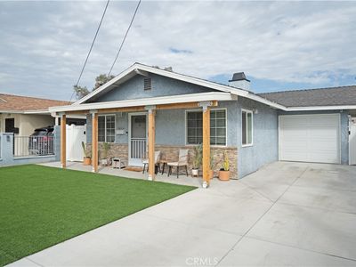 22620 Menlo Ave