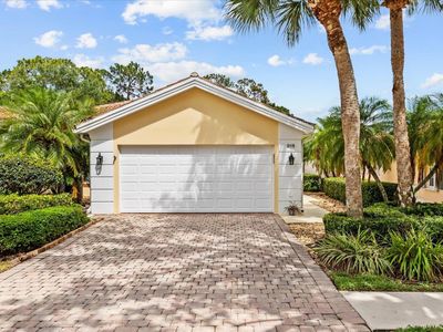 918 SW Balmoral Trce