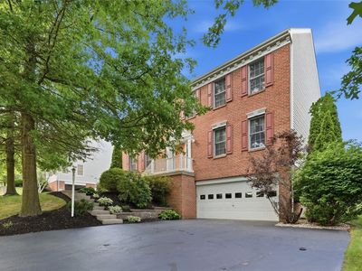 106 Valleybrook Dr