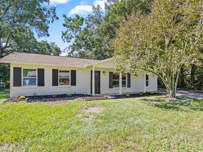 2216 NE 36TH PLACE