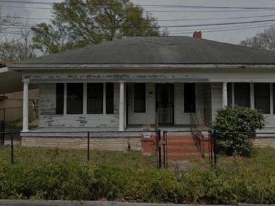 Property at 102 W 61st Street, Savannah, GA