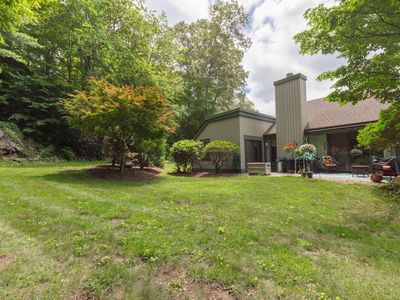 884 Heritage Village #B