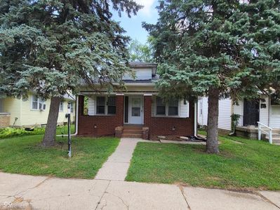 1527 N Chester Ave