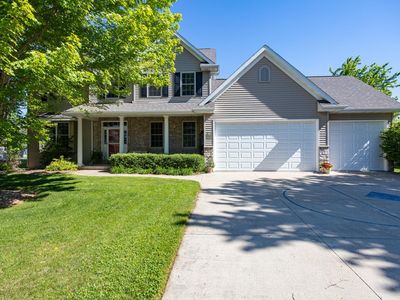 2702 E Corridor Dr