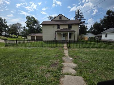 803 Monroe St