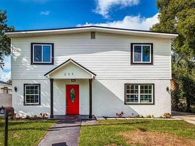 205 W 6TH STREET