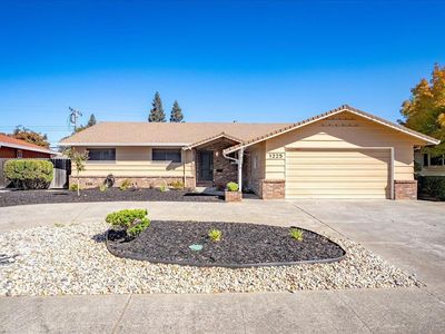 1225 56th Ave