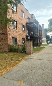 1915 W Granville Ave APT 102