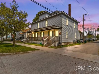 Property at 211 S 14th St, Escanaba, MI