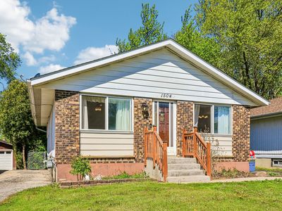 1504 Elm Ave