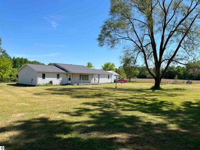 2600 W Schmeid Rd