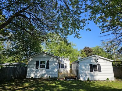 3015 Ezekiel Ave