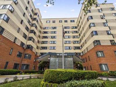 5048 N Marine Dr #A9