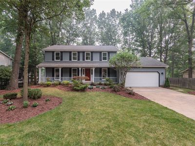 2810 Laurel Woods Blvd