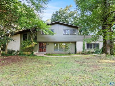 10101 Westleigh Dr SE