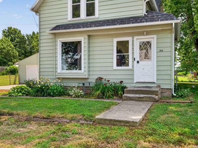 216 E Depot St